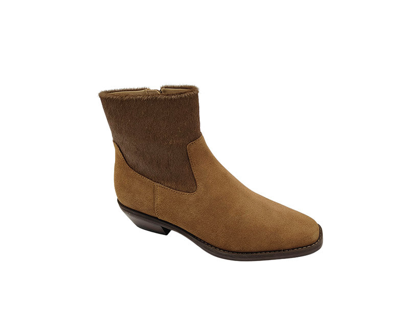 CM-1000 KHAKI COW SUEDE PONY HAIR 6# DEV SAMPLE 3