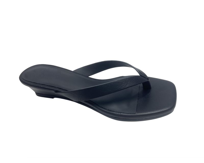 DHK1073-1 BLACK MALTA PU SIZE 13 SS27 SAMPLE LOTS 2026-7-4 (1)