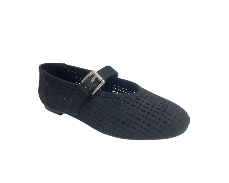 DHK559-48 BLACK NOVA ECXEL SIZE 13 SS27 SAMPLE 2026-5-16 (1)